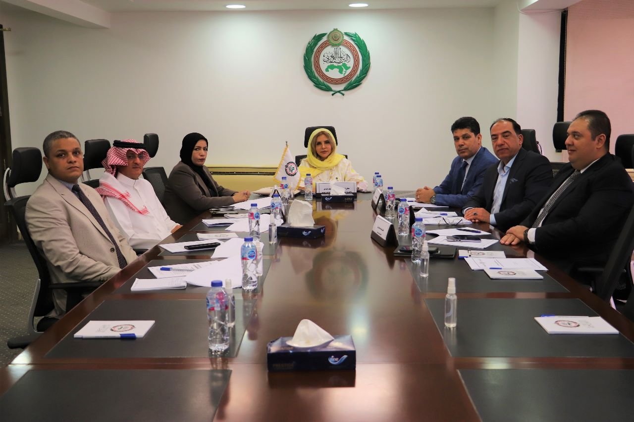 "جوهرة الزامل تترأس الاجتماع الرابع للجنة رصد ومتابعة حالة حقوق الانسان في الدول العربية" "جوهرة الزامل تترأس الاجتماع الرابع للجنة رصد ومتابعة حالة حقوق الانسان في الدول العربية"