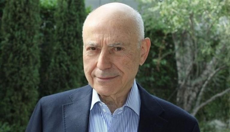 وفاة الممثل الأمريكي آلن أركن الحائز على الأوسكار عن عمر ناهز 89 عامًا وفاة الممثل الأمريكي آلن أركن الحائز على الأوسكار عن عمر ناهز 89 عامًا