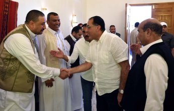 رئيس الوزراء المصري يلتقي عددا من كبار المشايخ والعواقل وأعضاء مجلسي النواب والشيوخ بمطروح