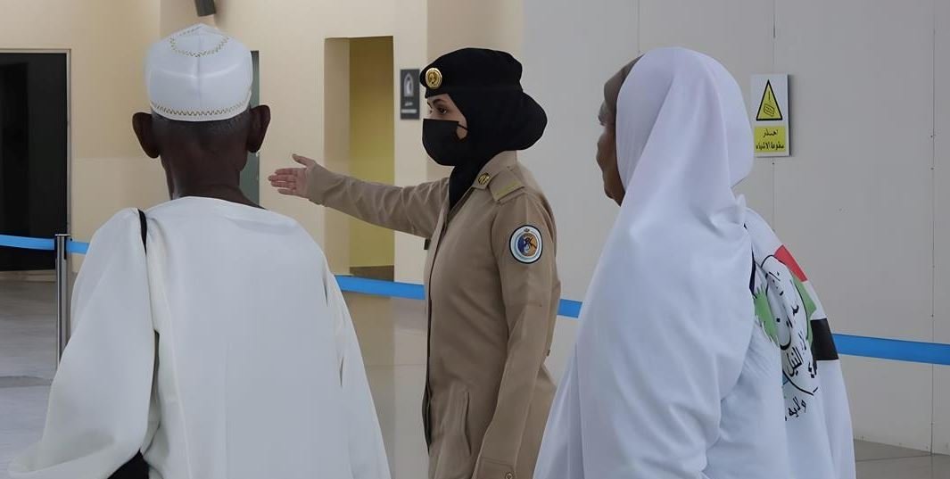 حرس الحدود السعودي يواصل جهوده لتسهيل إجراءات ضيوف الرحمن المغادرين حرس الحدود السعودي يواصل جهوده لتسهيل إجراءات ضيوف الرحمن المغادرين