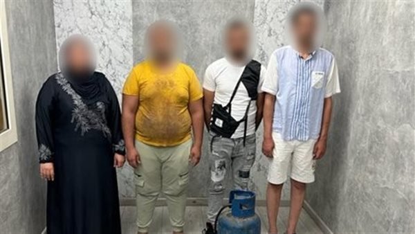 مصر.. تطورات جديدة بشأن واقعة تعليق اللحوم بـ «عامود المونوريل» مصر.. تطورات جديدة بشأن واقعة تعليق اللحوم بـ «عامود المونوريل»