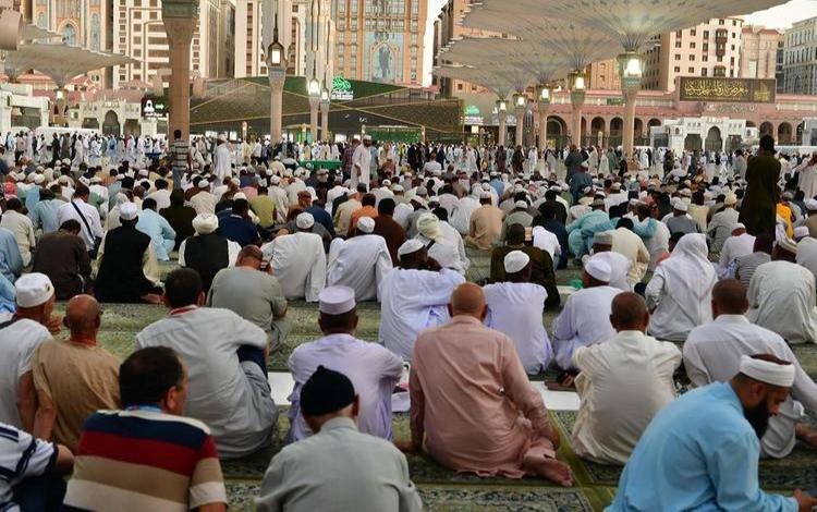 أكثر من 580 ألف حاج يصلون إلى المدينة المنورة أكثر من 580 ألف حاج يصلون إلى المدينة المنورة