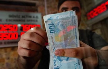 الليرة التركية تنزلق إلى انخفاض قياسي.. ماذا يحدث في السوق التركي؟