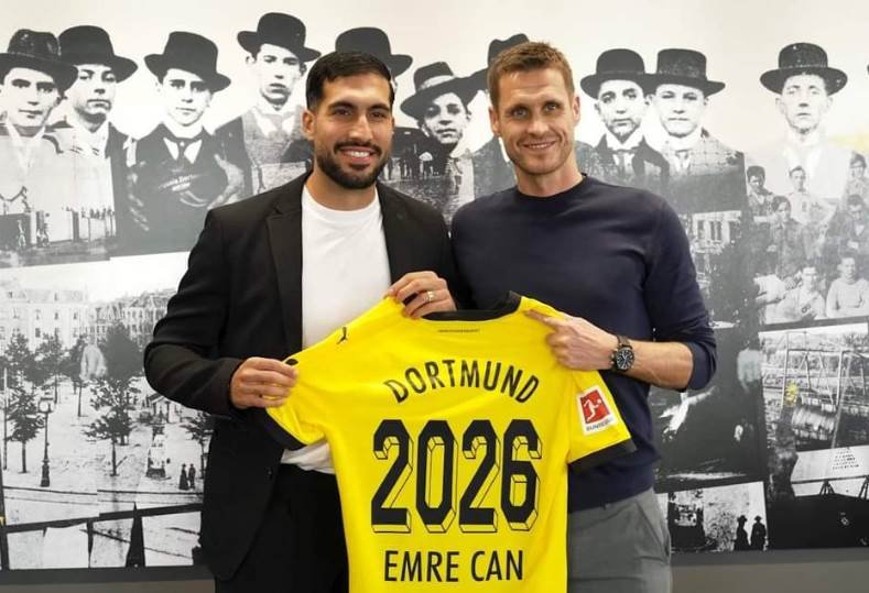 دورتموند الألماني يعلن تجديد عقد لاعبه إيمري تشان دورتموند الألماني يعلن تجديد عقد لاعبه إيمري تشان