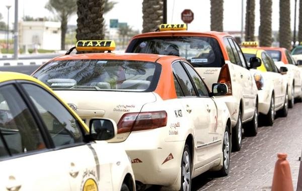 تقارير.. مواصلات دبي تدعو بنوكا للاضطلاع بأدوار في طرح وحدتها لسيارات الأجرة تقارير.. مواصلات دبي تدعو بنوكا للاضطلاع بأدوار في طرح وحدتها لسيارات الأجرة
