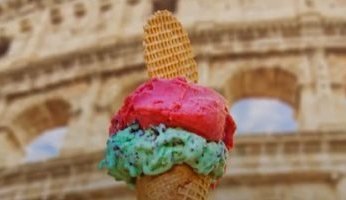 طبيبة تحذر كبار السن من خطورة تناول الآيس كريم.. فما الأسباب؟