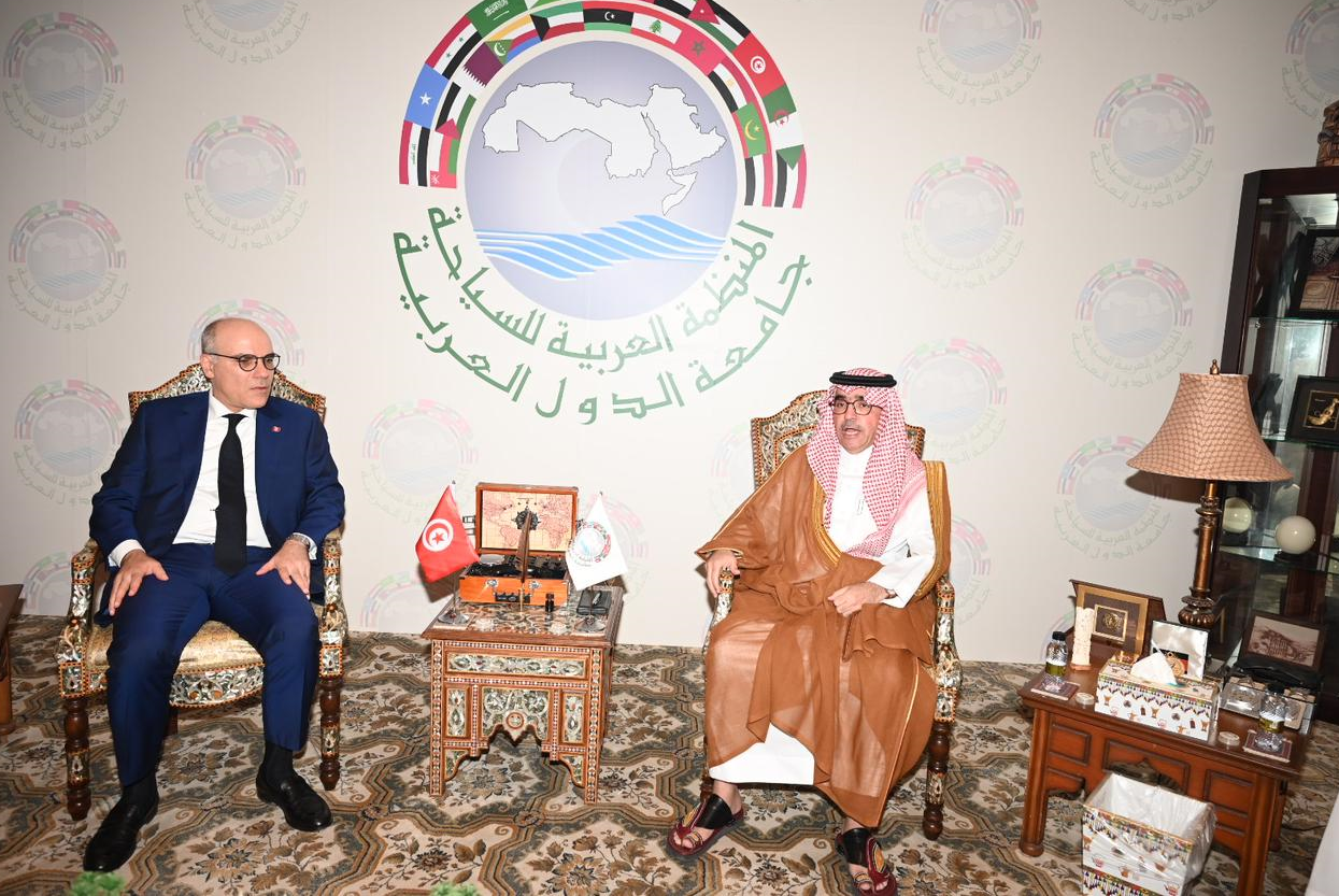 وزير الخارجية التونسي يزور مقر المنظمة العربية للسياحة بجدة وزير الخارجية التونسي يزور مقر المنظمة العربية للسياحة بجدة