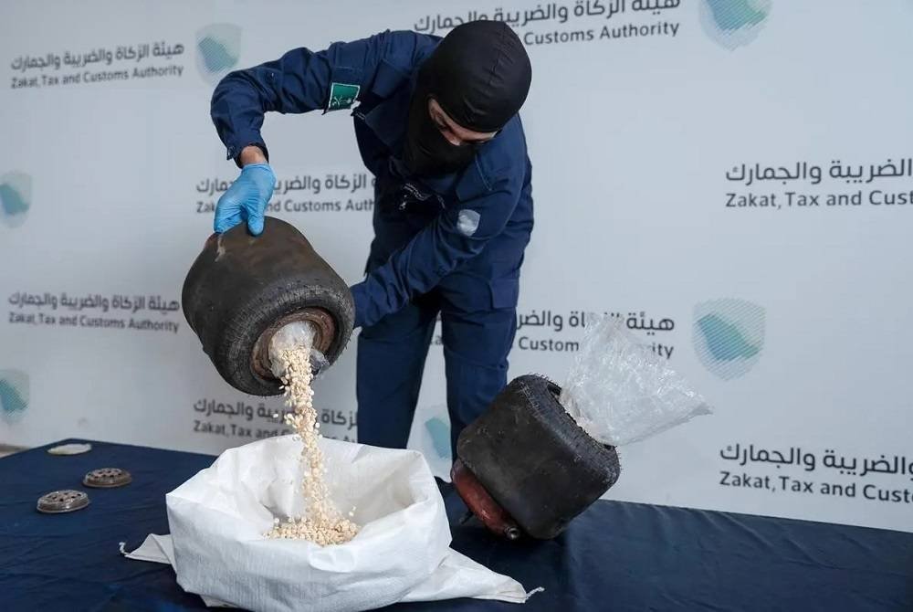 السعودية.. إحباط 3 محاولات لتهريب 151 ألف حبة كبتاغون السعودية.. إحباط 3 محاولات لتهريب 151 ألف حبة كبتاغون
