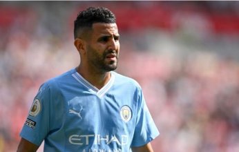 "الإخبارية" السعودية تكشف تفاصيل انتقال رياض محرز إلى أهلي جدة