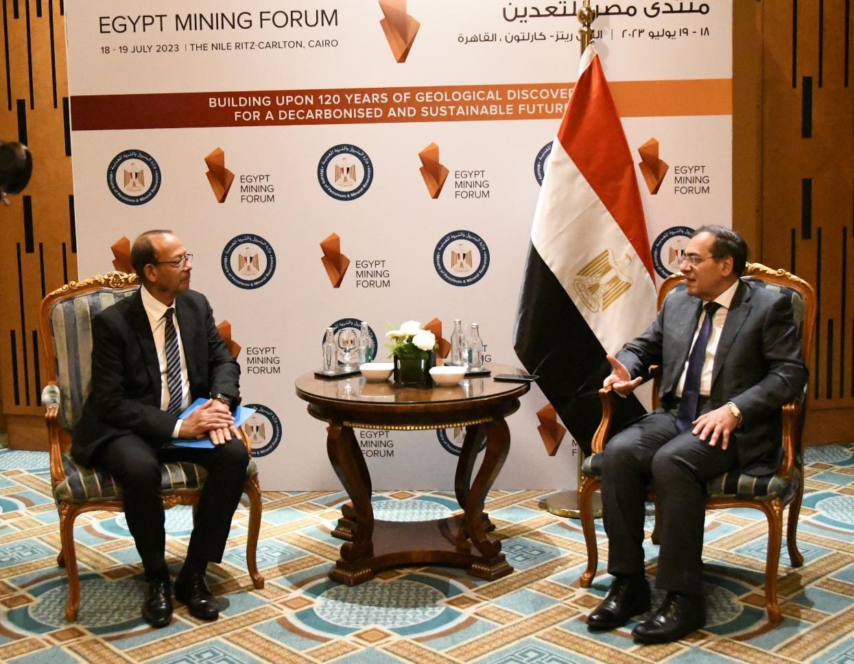 الملا: أهمية الدراسات البحثية واستخدام التقنيات الحديثة فى الإسراع بتطوير أعمال التعدين الملا: أهمية الدراسات البحثية واستخدام التقنيات الحديثة فى الإسراع بتطوير أعمال التعدين
