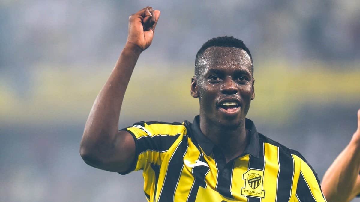 نادي الوحدة السعودي يسعى لضم زياد الصحفي مدافع الاتحاد نادي الوحدة السعودي يسعى لضم زياد الصحفي مدافع الاتحاد