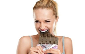 اليوم العالمي للشوكولاتة.. .140 مليار دولار خحم التجارة وتناقض في الأقوال حول الفوائد والأضرار الصحية