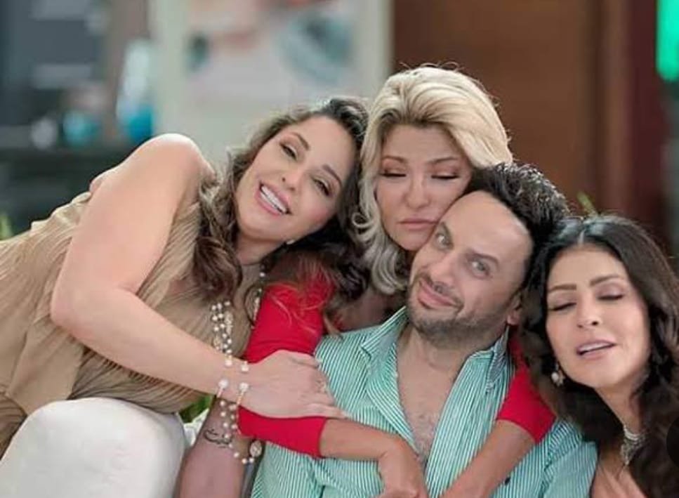 مصطفي قمر ينتهي من "أولاد حريم كريم" مصطفي قمر ينتهي من "أولاد حريم كريم"