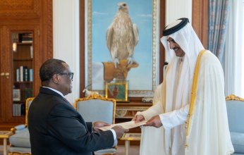 أمير قطر يتسلم أوراق اعتماد أربعة سفراء جدد لدى الدولة