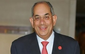 رحلة 13 عامًا من الاتهام بالفساد وإهدار المال العام.. انتهت بالبراءة واعتزامه العودة للوطن.. هل يتولى حقيبة المالية مجددًا؟