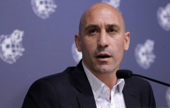 أول رد من رئيس الاتحاد الإسباني بعد إيقافه من الفيفا