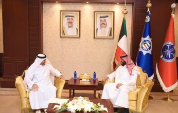 وزير الداخلية الكويتي يتسلم رسالة خطية من نظيره القطري