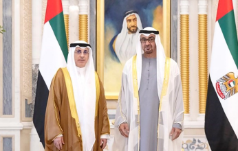 سفير الكويت لدى أبوظبي جمال غنيم يقدم أوراق اعتماده إلى رئيس الإمارات