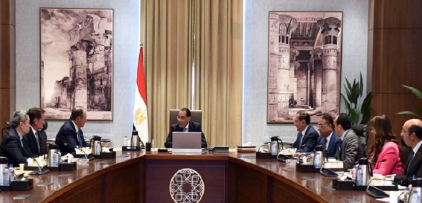 "أباتشى" الأمريكية تُخطط لاستثمار 1.4 مليار دولار جديدة فى مصر "أباتشى" الأمريكية تُخطط لاستثمار 1.4 مليار دولار جديدة فى مصر