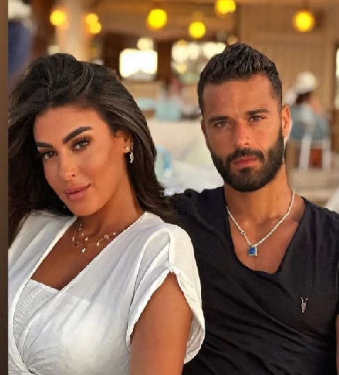 ميرنا نور الدين تحظى بإعجاب جمهور السوشيال ميديا بعد نشر صورة مع زوجها ميرنا نور الدين تحظى بإعجاب جمهور السوشيال ميديا بعد نشر صورة مع زوجها