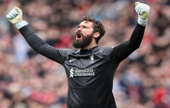 نادي النصر السعودي يستهدف الحارس أليسون بيكر.. فما القصة؟