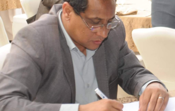 عبد الناصر محمد: مطلوب الإسراع في إنتاج الكهرباء من مجمع بنبان