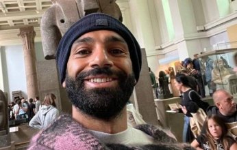 «صلاح» يزور متحف للآثار المصرية القديمة في لندن