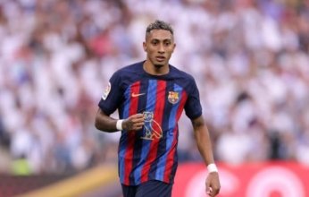 رافينيا يطلب تغيير رقم قميصه في برشلونة.. فما الأسباب؟