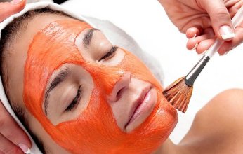 ماسكات طبيعية تحمى بشرتك من حرارة الشمس.. أبرزها الطماطم والجزر