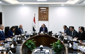 مصر.. رئيس الوزراء يستعرض إجراءات تعظيم تجارة الترانزيت وإعادة التصدير