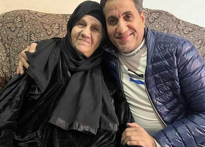تشيع جثمان والدة الفنان أحمد شيبة من الإسكندرية تشيع جثمان والدة الفنان أحمد شيبة من الإسكندرية