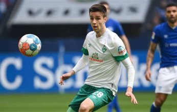 ليدز يونايتد يتعاقد مع البلغاري إيليا جرويف