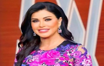 جومانا مراد تبهر جمهورها بإطلالة صيفية على "فيسبوك"