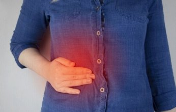 طبيبة تكشف أولى أعراض أمراض الكبد.. إعرف التفاصيل