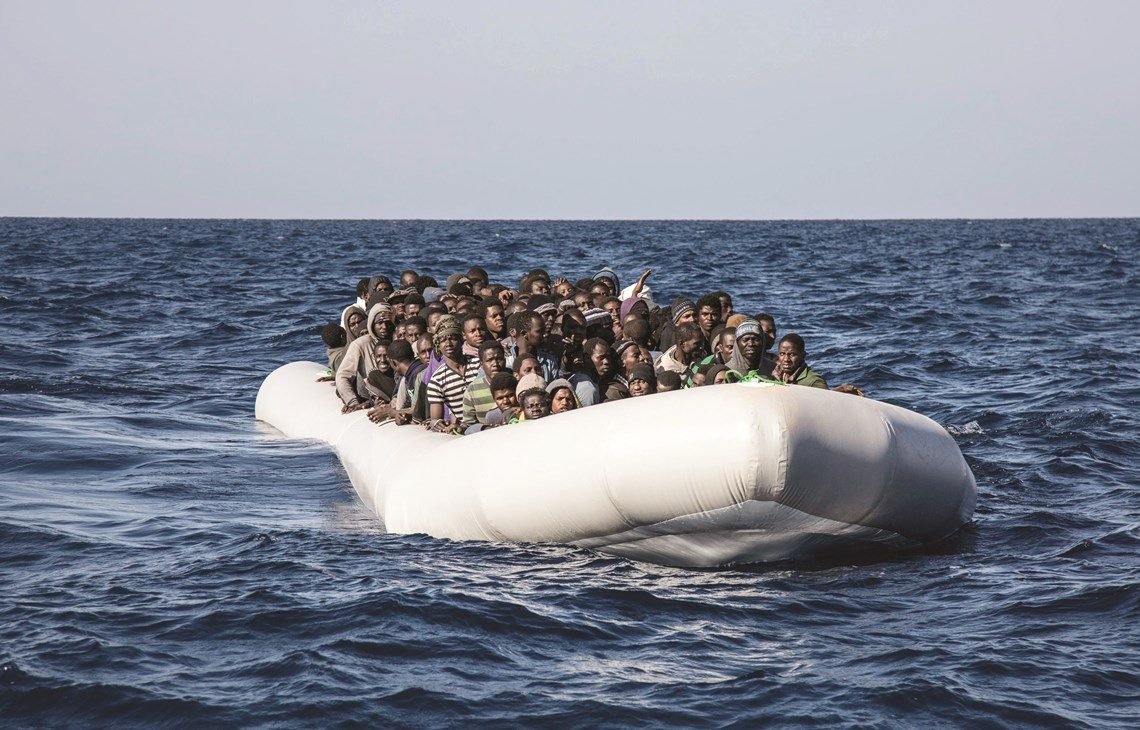 إنقاذ أكثر من 600 شخص في البحر المتوسط إنقاذ أكثر من 600 شخص في البحر المتوسط