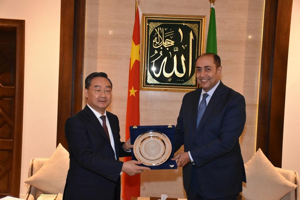 السفير حسام ذكي يستقبل وزير الزراعة والشئون القروية بالصين الشعبية السفير حسام ذكي يستقبل وزير الزراعة والشئون القروية بالصين الشعبية