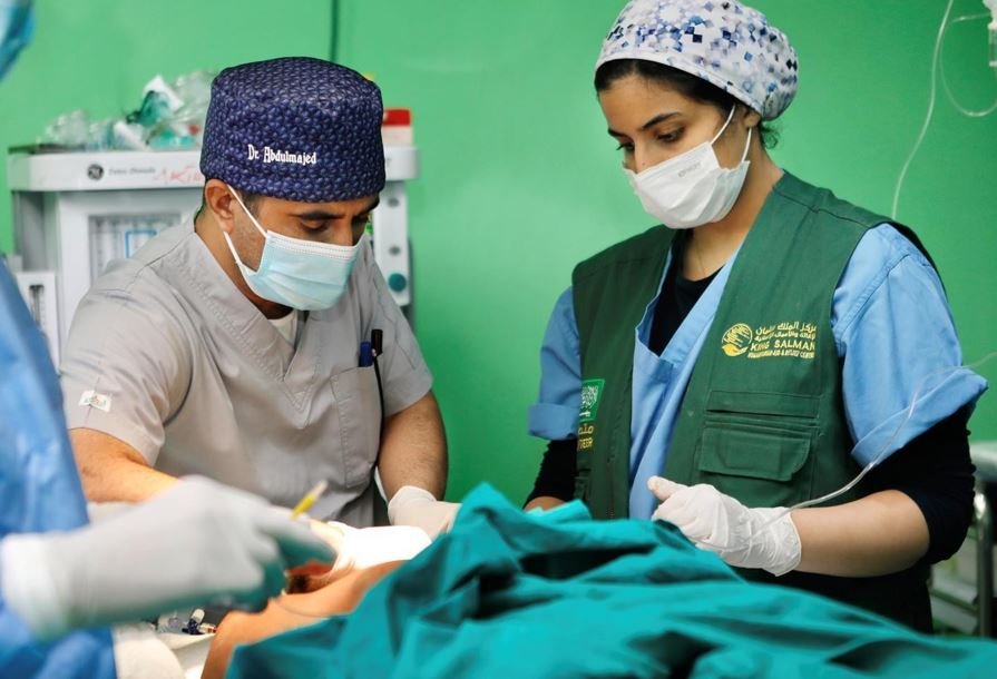 «سلمان للإغاثة» يدشن المشروع الطبي لجراحات القلب المفتوح للكبار في نيجيريا «سلمان للإغاثة» يدشن المشروع الطبي لجراحات القلب المفتوح للكبار في نيجيريا