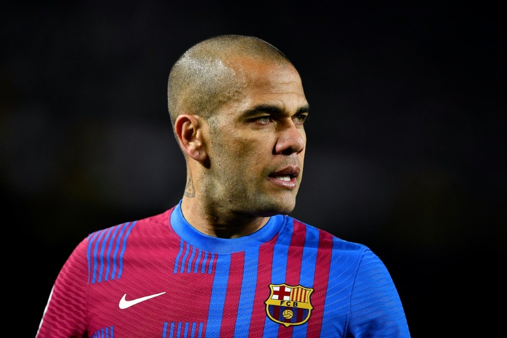 نجم برشلونة السابق داني ألفيس يواجه المحاكمة بتهمة الاغتصاب.. ما القصة نجم برشلونة السابق داني ألفيس يواجه المحاكمة بتهمة الاغتصاب.. ما القصة