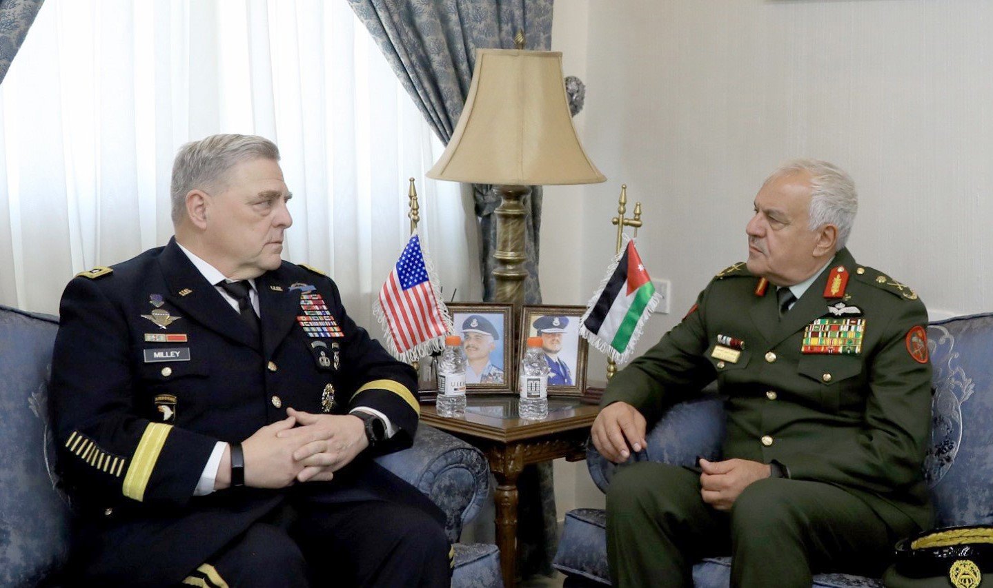 مباحثات بين الأردن والولايات المتحدة لتعزيز التعاون العسكري مباحثات بين الأردن والولايات المتحدة لتعزيز التعاون العسكري