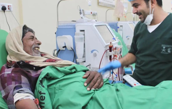 مركز الملك سلمان للإغاثة يدعم مركزين للغسيل الكلوي في اليمن
