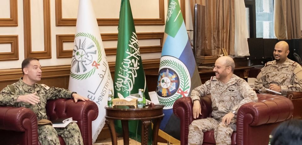 السعودية وأمريكا تبحثان الموضوعات ذات الاهتمام المشترك السعودية وأمريكا تبحثان الموضوعات ذات الاهتمام المشترك