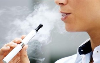 دراسة حديثه.. الشباب معرضون للإصابة بأمراض تنفسية خطيرة جراء السجائر الإلكترونية