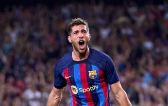 عرض سعودي مغرٍ لقائد برشلونة سيرجي روبرتو.. اعرف التفاصيل