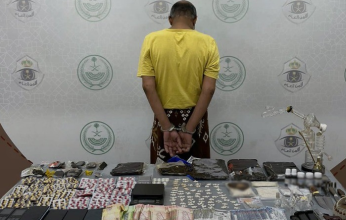 القبض على شخص لترويجه المخدرات بمنطقة مكة