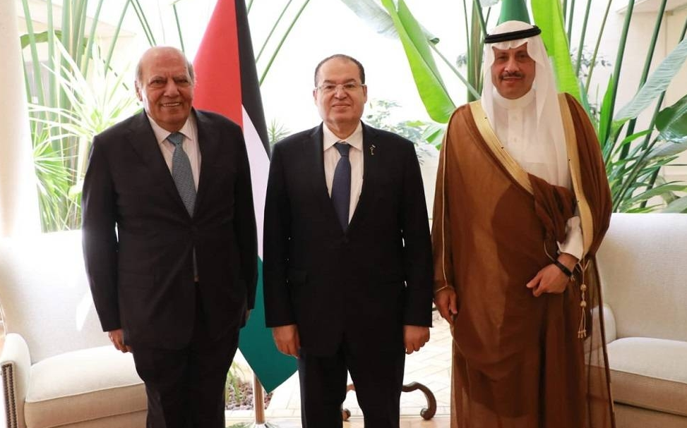 السعودية تعين سفيرا غير مقيم في الأراضي الفلسطينية السعودية تعين سفيرا غير مقيم في الأراضي الفلسطينية
