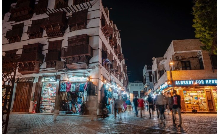 جدة التاريخية.. تستعد لـ "صيف السعودية" بمتحف مفتوح وشواطئ رائعة جدة التاريخية.. تستعد لـ "صيف السعودية" بمتحف مفتوح وشواطئ رائعة