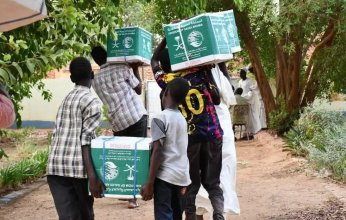 «سلمان للإغاثة» يوزع أطنان من السلال الغذائية في ولاية الخرطوم بالسودان