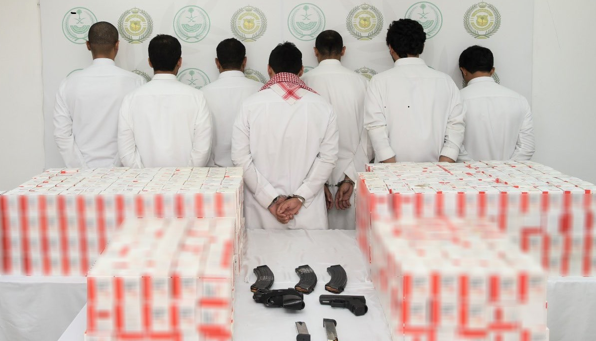إحباط محاولات تهريب أكثر من (306) آلاف قرص خاضع لتنظيم التداول الطبي بنجران إحباط محاولات تهريب أكثر من (306) آلاف قرص خاضع لتنظيم التداول الطبي بنجران