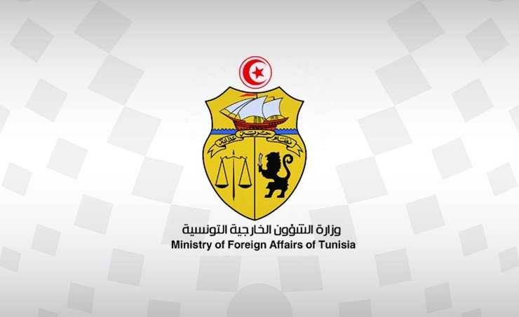 تونس تعزي البحرين باستشهاد عدد من رجال قوة الدفاع تونس تعزي البحرين باستشهاد عدد من رجال قوة الدفاع