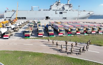 مصر تقدم مئات الأطنان من المساعدات الإنسانية وأطقم الإغاثة إلى الشعب الليبي